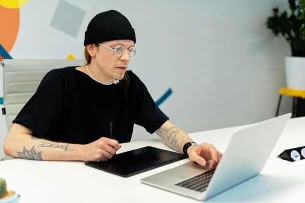 jasa-desain-grafis-terbaik-di-jakarta-wahyu-studio Jasa Desain Grafis Terbaik di Jakarta Wahyu Studio