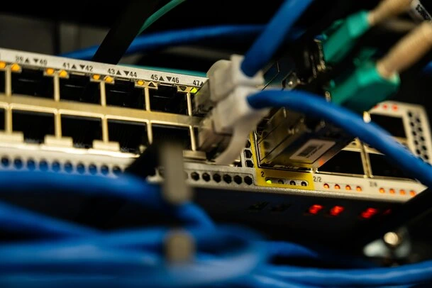 Jasa server Terbaik di Jakarta Jasa server Terbaik di Jakarta