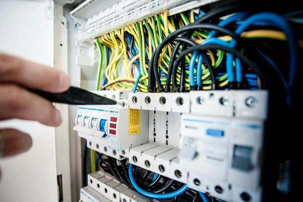 jasa-elektro-terbaik-di-jakarta-wahyu-studio Jasa Elektro Terbaik di Jakarta Wahyu Studio